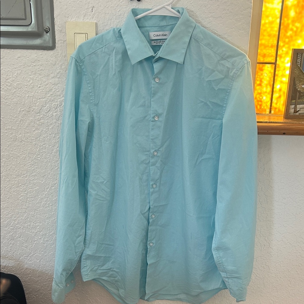 Calvin Klein Men's Sky Blue Casual Shirt